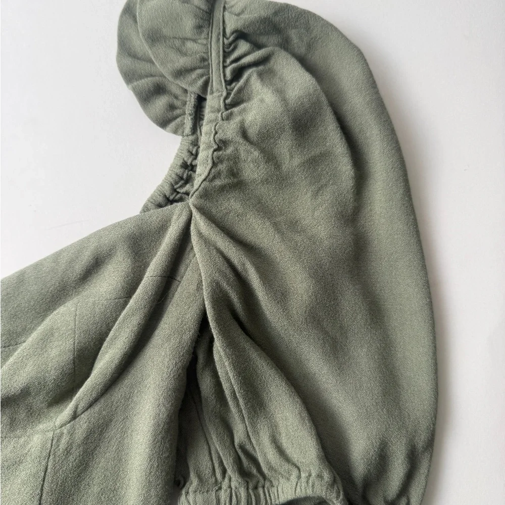 Wilfred Aritzia Novella Top-Size 2XS-Sweetheart Neckline-Sage Green Short Sleeve